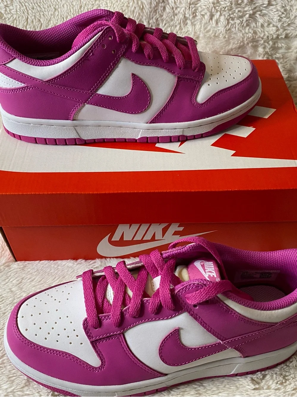 Nike Kids Pink and White Low-Top Sneakers with Swoosh or 8.5 women’s